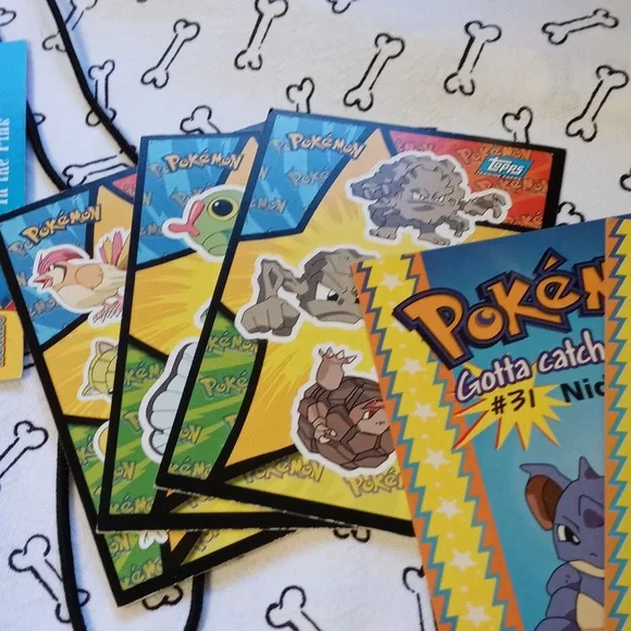 Pokemon Necklace/Cards